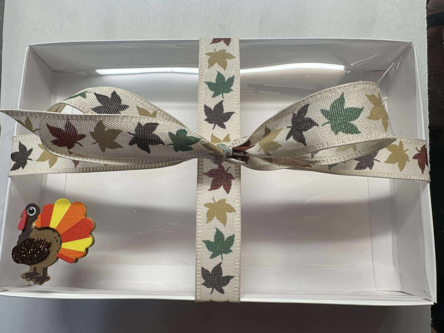 1 1/2 lb Fall Box (Chocolate)