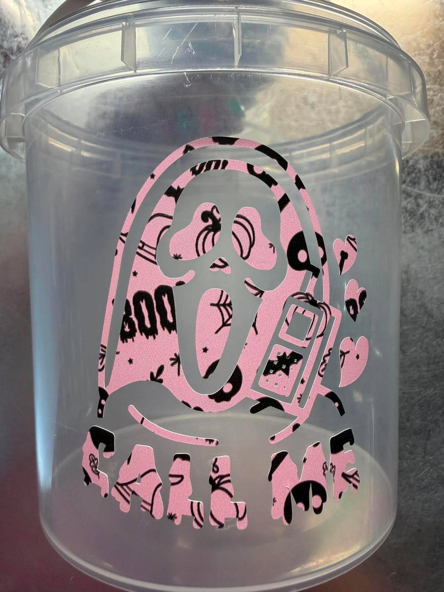 1 1/2 lb Halloween Bucket
