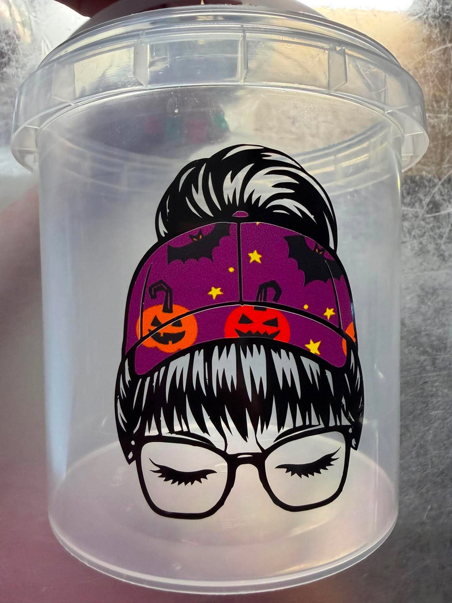 1 1/2 lb Halloween Bucket