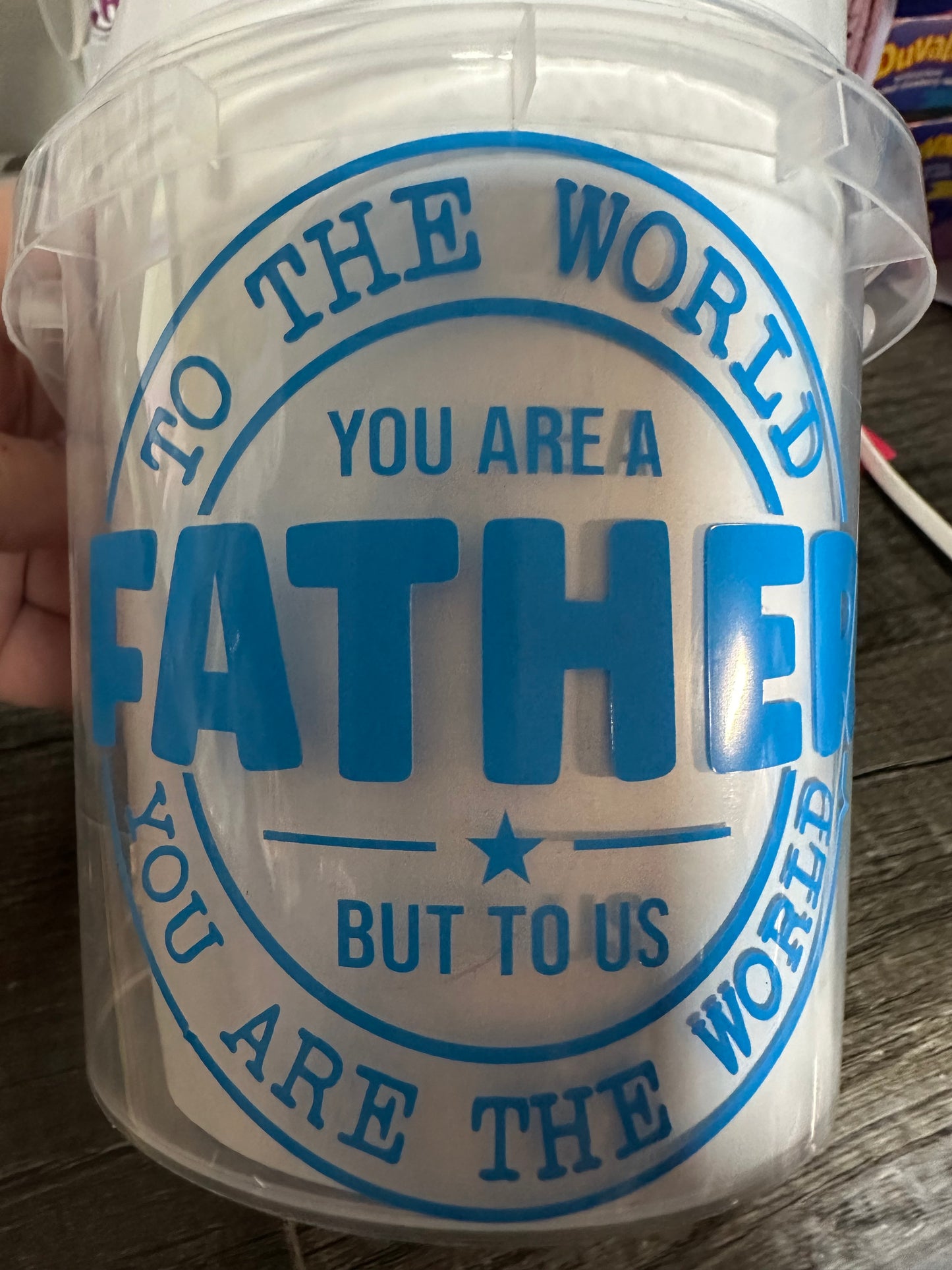 1 1/2lb Fathers Day Bucket